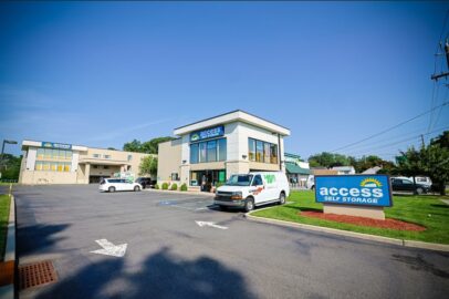 Self Storage Units in Saddle Brook, NJ, on North Midland Avenue